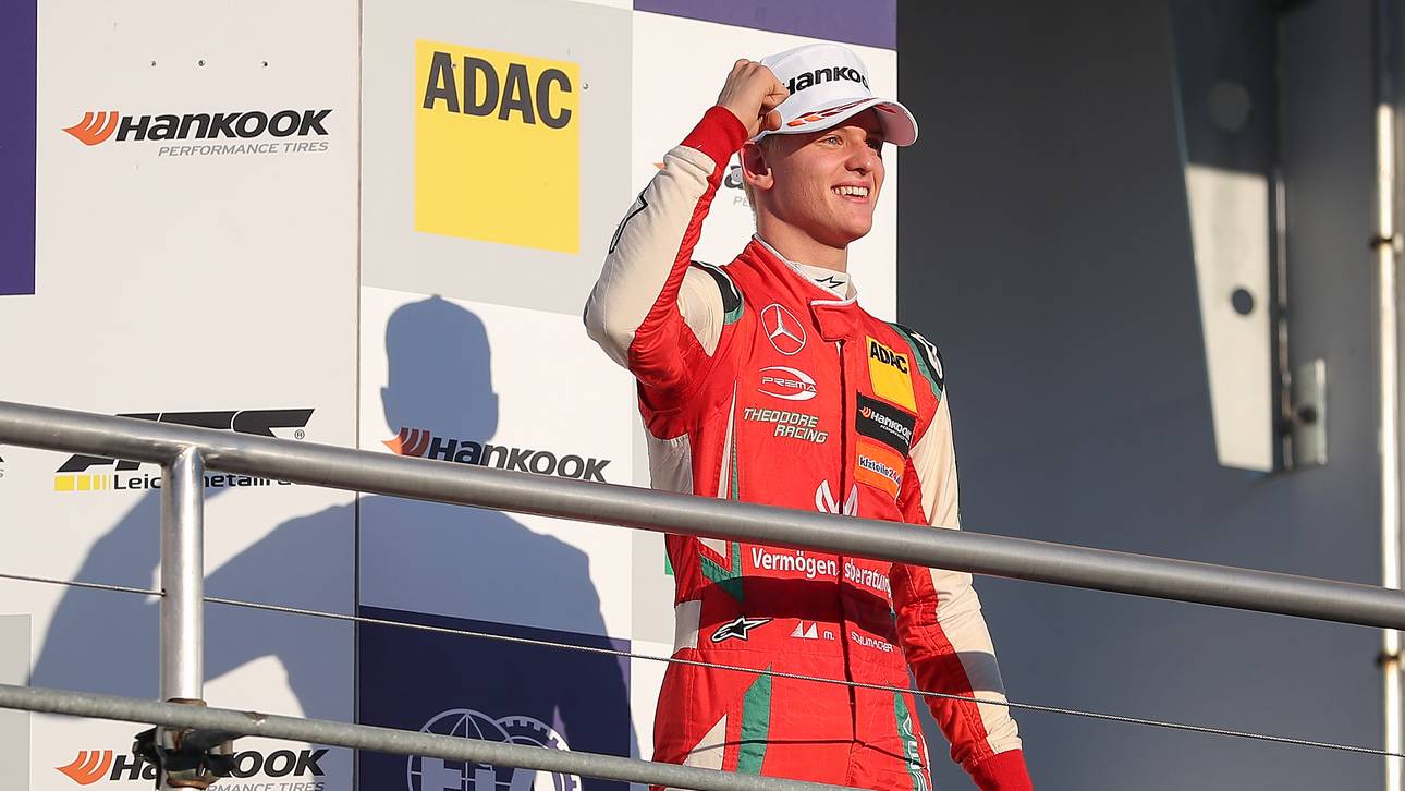 Schumacher testet im Ferrari