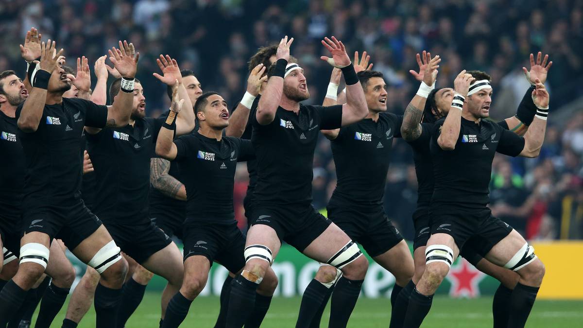 Vor dem Spiel zeigen die All Blacks wie immer ihren berühmten Haka