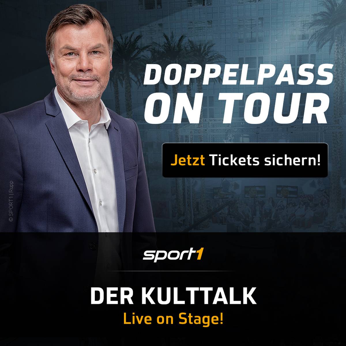 Neues Bühnenprogramm „Doppelpass on Tour“ Moderator Thomas Helmer und prominente Gäste präsentieren Deutschlands Fußball-Talk Nr