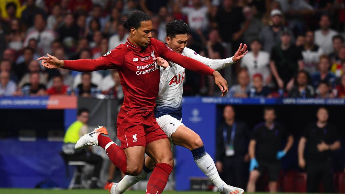 Nach dem Triumph von Madrid wurde er schon darauf angesprochen, wie er seine Chancen für die Wahl zum Weltfußballer einschätzt. Er würde die Auszeichnung schon annehmen, sagte er, fügte aber auch an: "Ich glaube, Messi ist der beste Spieler der Welt. Er sollte den Ballon d'Or gewinnen."