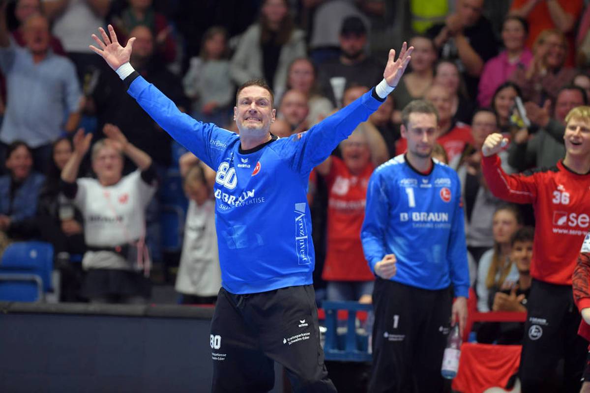 Matchwinner mit 44! Melsungen feiert Handball-Legende
