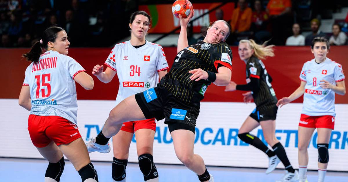 HandballEM LIVE Spiel der DHBDamen gegen Dänemark heute im TV