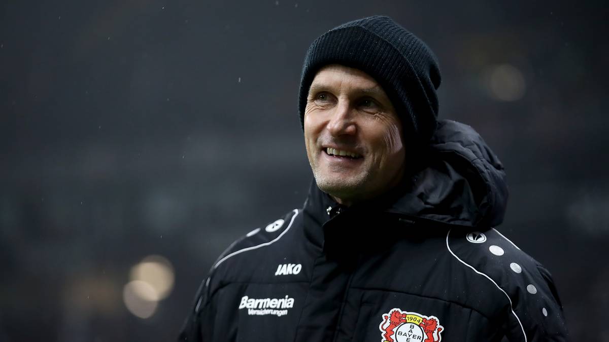 Heiko Herrlich kämpft bei Bayer Leverkusen um seinen Job als Trainer