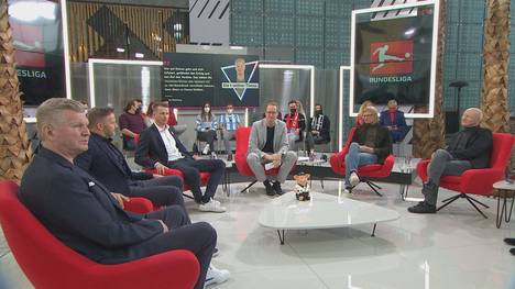 Viele Fußball-Stars fehlen, weil sie sich im Urlaub mit Corona infiziert haben. Die Runde des STAHLWERK Doppelpass diskutiert, ob die Vereine ihre Spieler von Urlaub im Ausland hätten abhalten müssen.