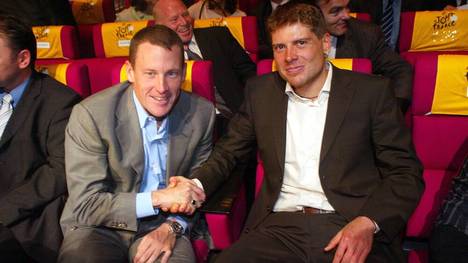 Lance Armstrong (l.) und Jan Ullrich wurden zu Symbolfiguren der Doping-Ära