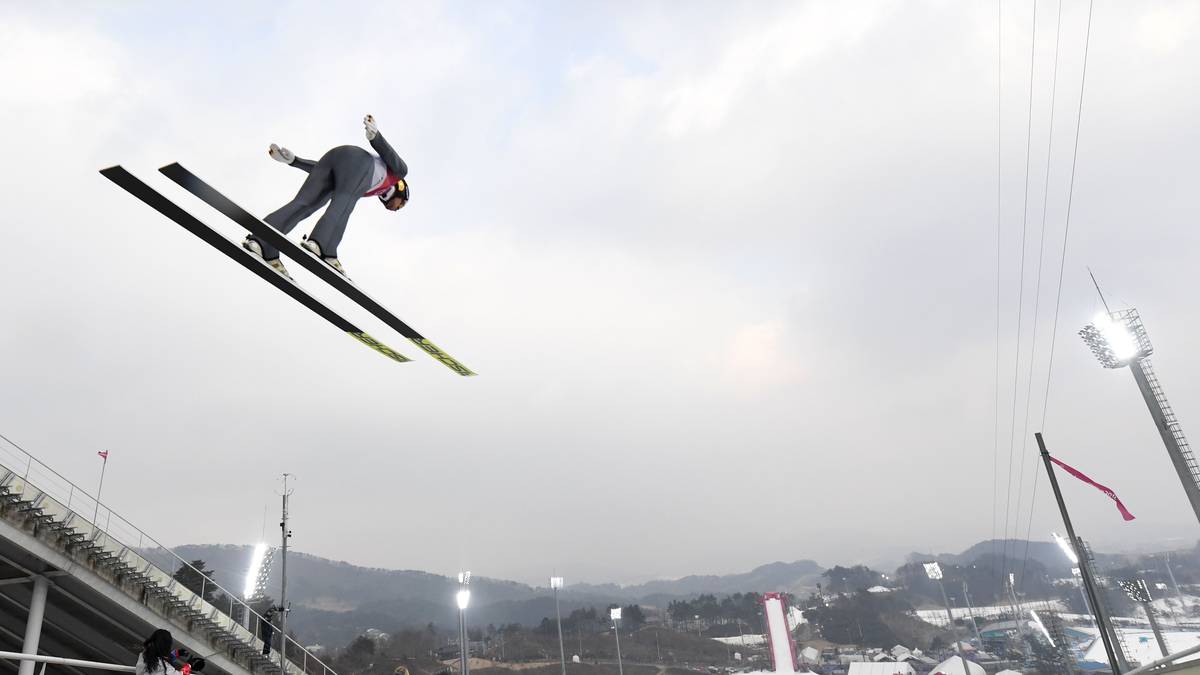 Einer aus dem deutschen Quartett sollte daher am Ende auf dem Treppchen stehen. In der Staffel führt Gold nach vier Top-10-Platzierungen im ersten Einzel ohnehin nur über Deutschland - SPORT1-Prognose: zwei Medaillen, davon ein Mal Gold