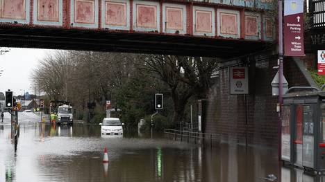 Überschwemmungen sorgen derzeit in England für Chaos