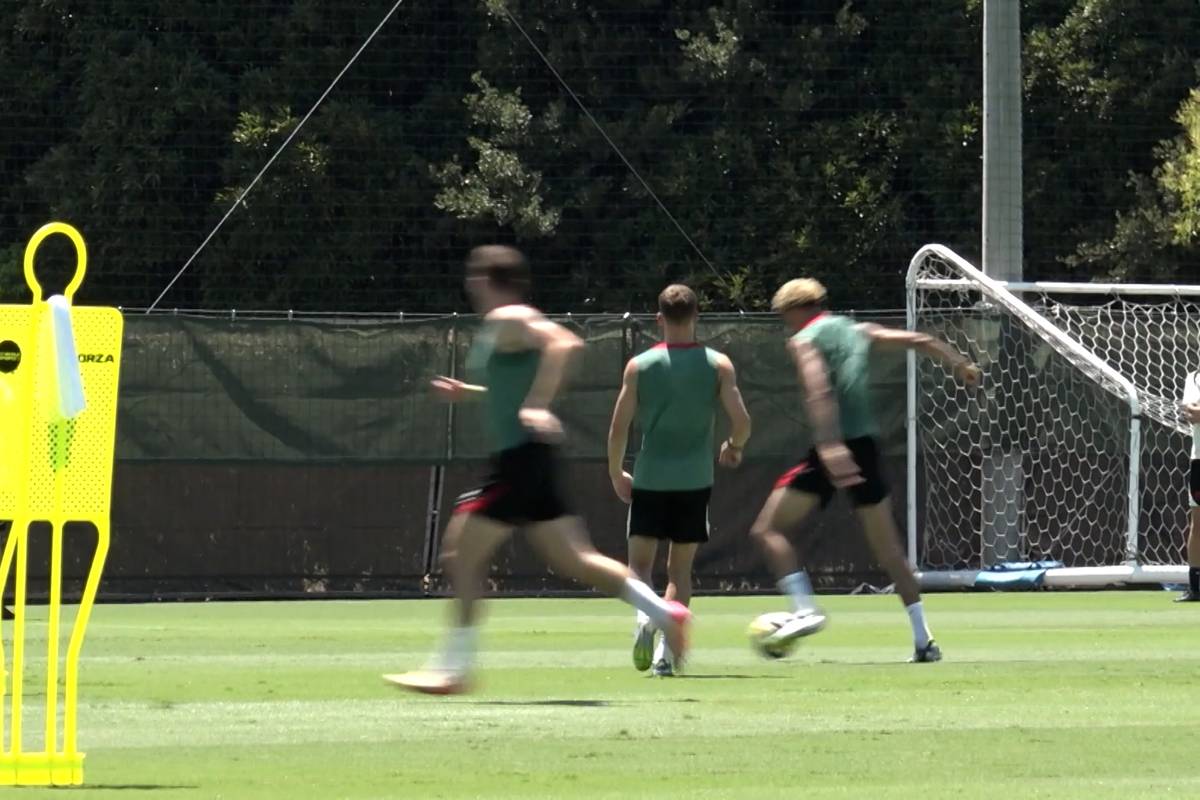 Sie kamen aus der Bundesliga und sind die Rekord-Transfers der Reds. Florian Wirtz und Hugo Ekitiké feilen im Trainingslager an der Feinjustierung für die Titelreife.