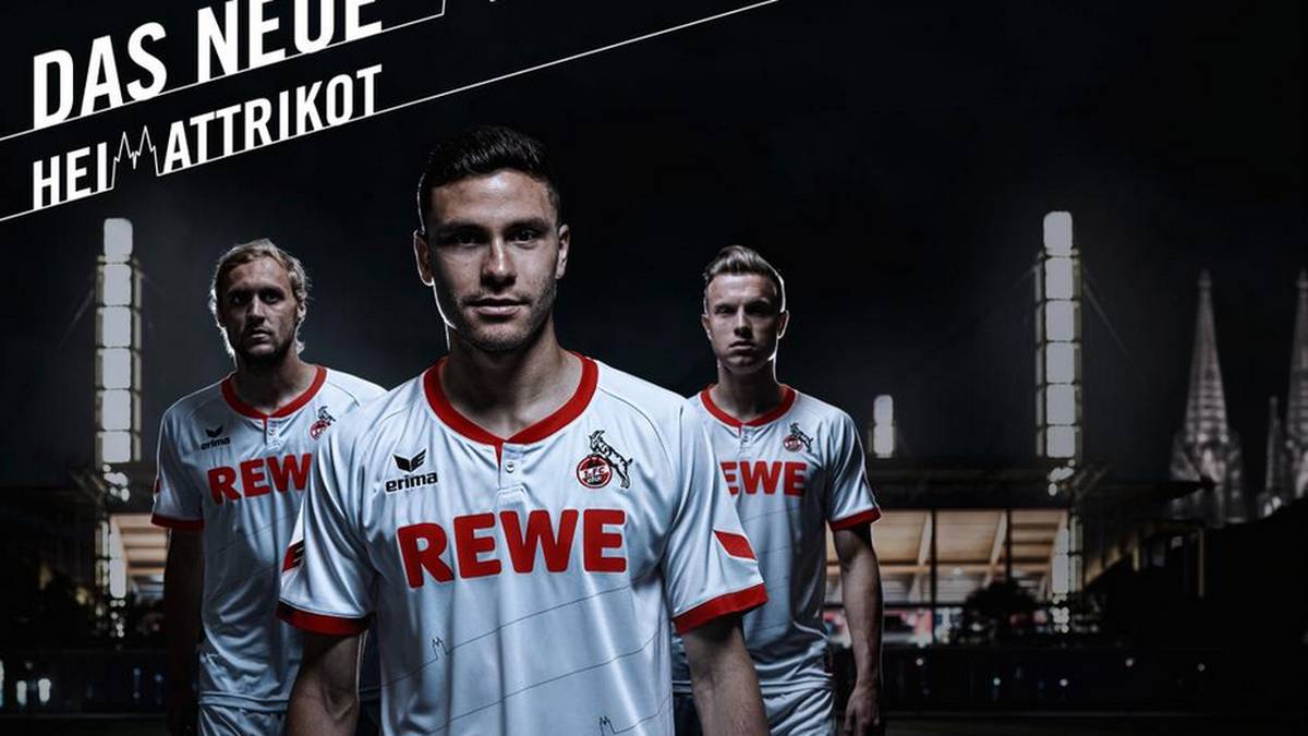 Nationalspieler Jonas Hector scheint das Jersey zu gefallen