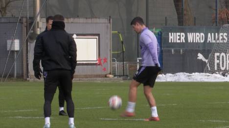 Mathias Rasmussen soll das Mittelfeld des FC St. Pauli verstärken. Der Norweger ist in der Bundesliga ein unbeschriebenes Blatt. Doch sein Cousin dürfte den Fans bestens bekannt sein.