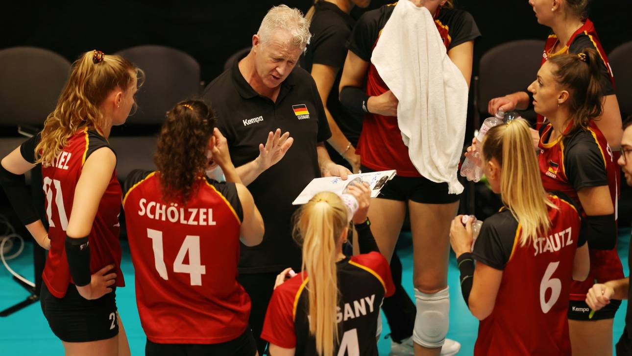 Volleyballerinnen unterliegen Polen