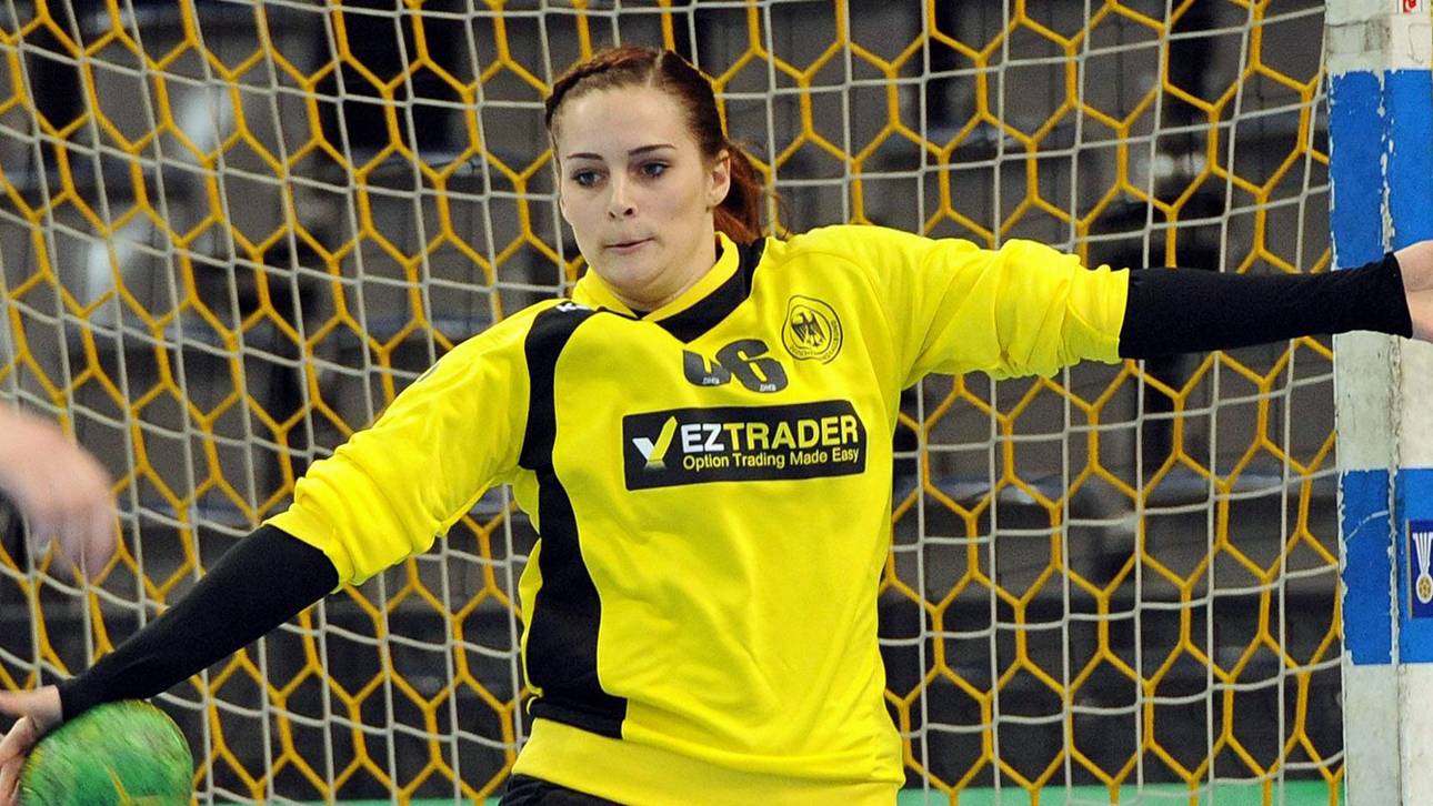 Biegler tauscht Torhüterin aus