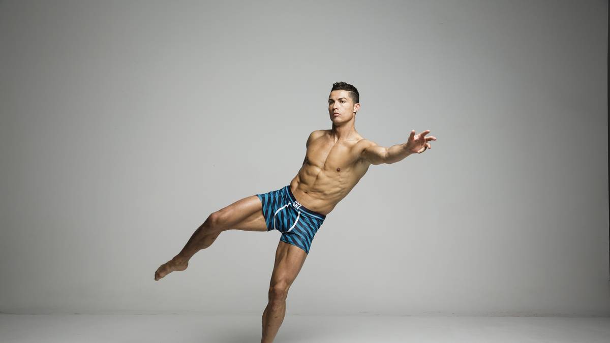 Seine ganz eigene Unterwäsche-Kollektion trägt CR7. Seine Linie ist weltweit ein Renner, insgesamt brachte er schon vier Reihen auf den Markt