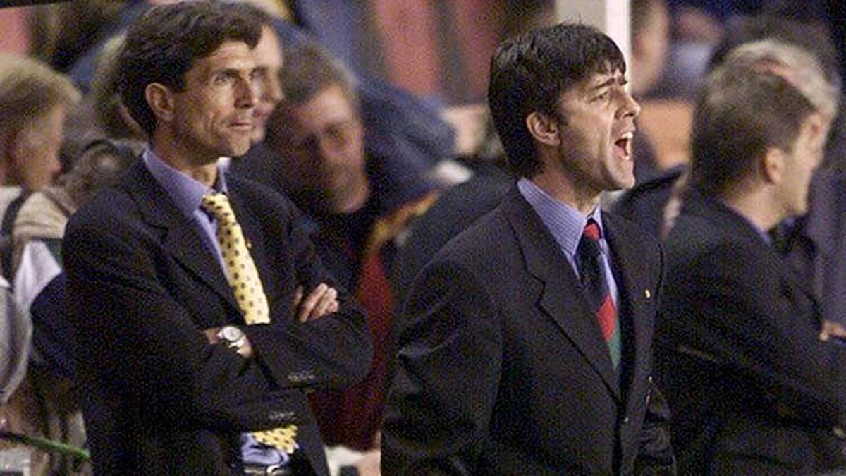 2003 startete er seinen bis heute letzten Versuch als Vereinstrainer: Neun Monate trainierte er die Mannschaft von Austria Wien, bis er nach einer Niederlage gegen den Tabellenletzten erneut rausgeworfen wurde - die Karriere hatte Kratzer