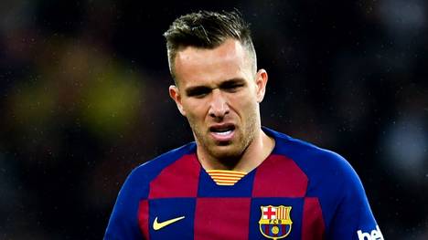 Eigentlich müsste Juve-Neuzugang Arthur noch für Barca in der Champions League ran. Doch der Brasilianer weigert sich.