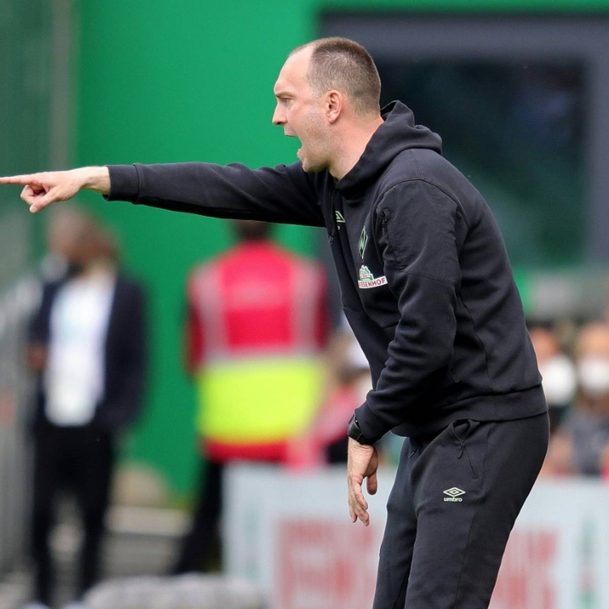 Bundesliga-Aufsteiger Werder Bremen hat im ersten Testspiel der Saisonvorbereitung eine empfindliche Niederlage kassiert.