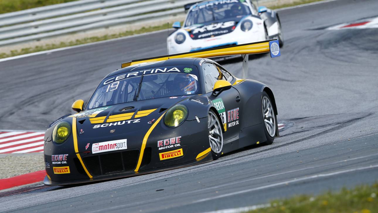 Porsche dominiert Qualifying