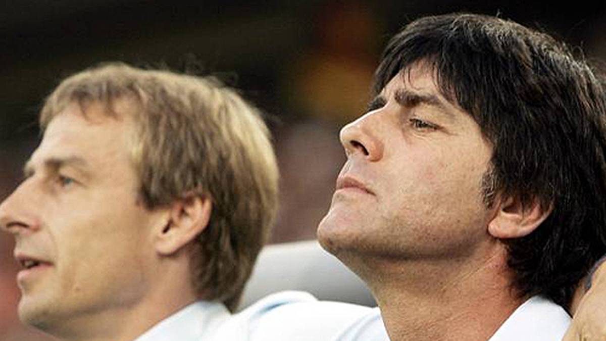 Die Arbeit von Klinsmann und Löw war auf ein Ziel ausgerichtet: Die Weltmeisterschaft 2006. Am 9. Juli war die WM in Deutschland beendet. Der Gastgeber hatte einen überzeugenden dritten Platz erspielt