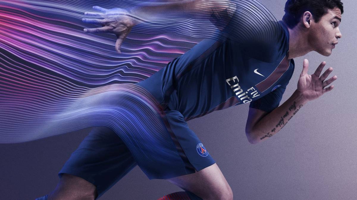 Der amtierende französische Meister Paris Saint-Germain will mit einem innovativen Heimtrikot seinen Titel verteidigen