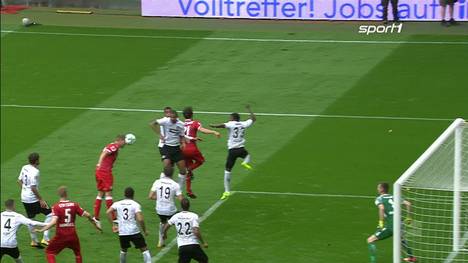 Simon Terodde zeigt sich in der 2. Liga plötzlich von einer ganz anderen Seite und trifft nach belieben. Wird er vielleicht auch bald in der deutschen Nationalelf zu sehen sein?