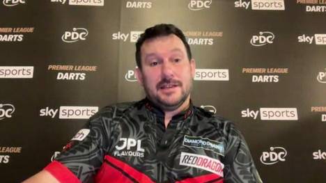 Jonny Clayton spricht nach seinem Sieg in Rotterdam über die Playoffs und das er gerne in London am Finaltag dabei wäre.