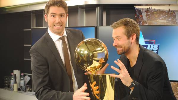 Die NBA-Trophy bei Sport1 mit Tobias Wahnschaffe und Jonas Beck