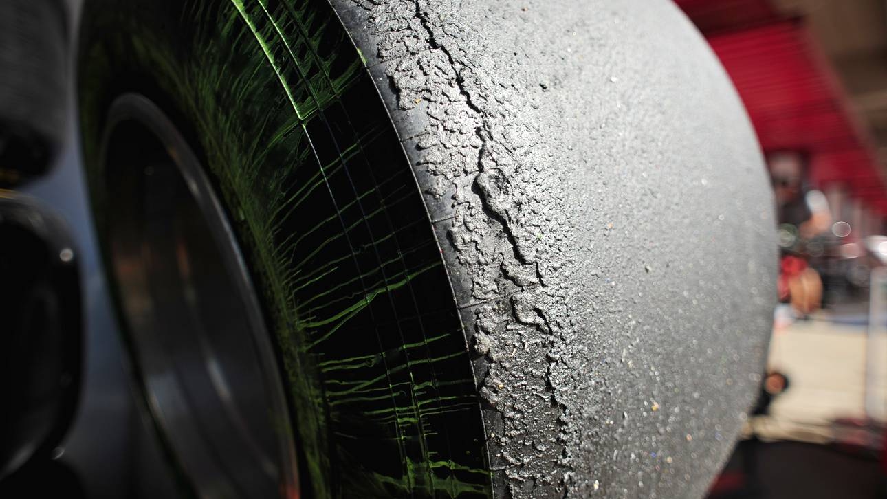 Singapur: FIA erhöht Reifendruck