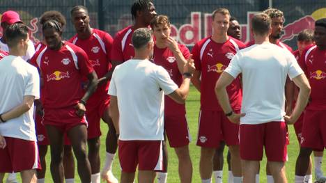 Martin Demichelis durfte zum Trainingsauftakt einen gut gefüllten RB-Kader begrüßen. Doch zwischen alten Gesichtern und Neuzugängen fehlte ein ganz wichtiger Mann.