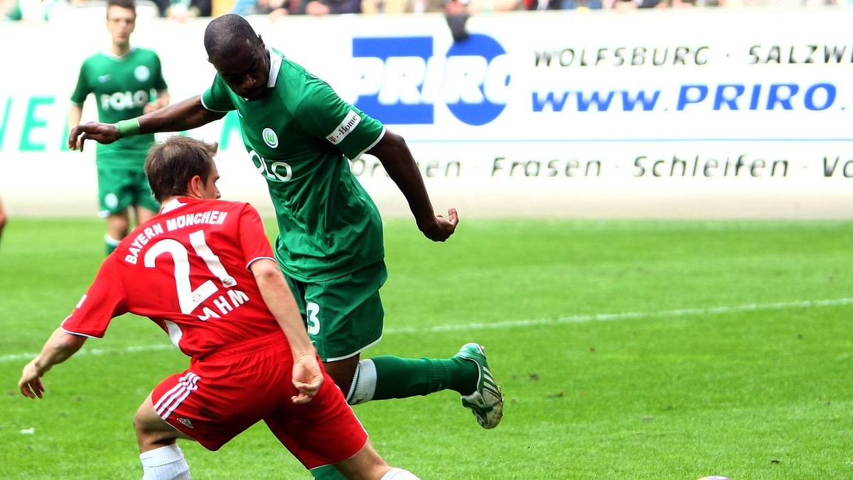 VFL WOLFSBURG - FC BAYERN 5:1 (4. April 2009): Es ist die Szene der gesamten Saison, als Grafite den Bayern mit seinem Hackentor den Rest gibt. Der Brasilianer und Edin Dzeko erzielen jeweils einen Doppelpack, die Wölfe werden am Ende Meister