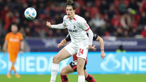 Röhl zhvendoset në Premier League