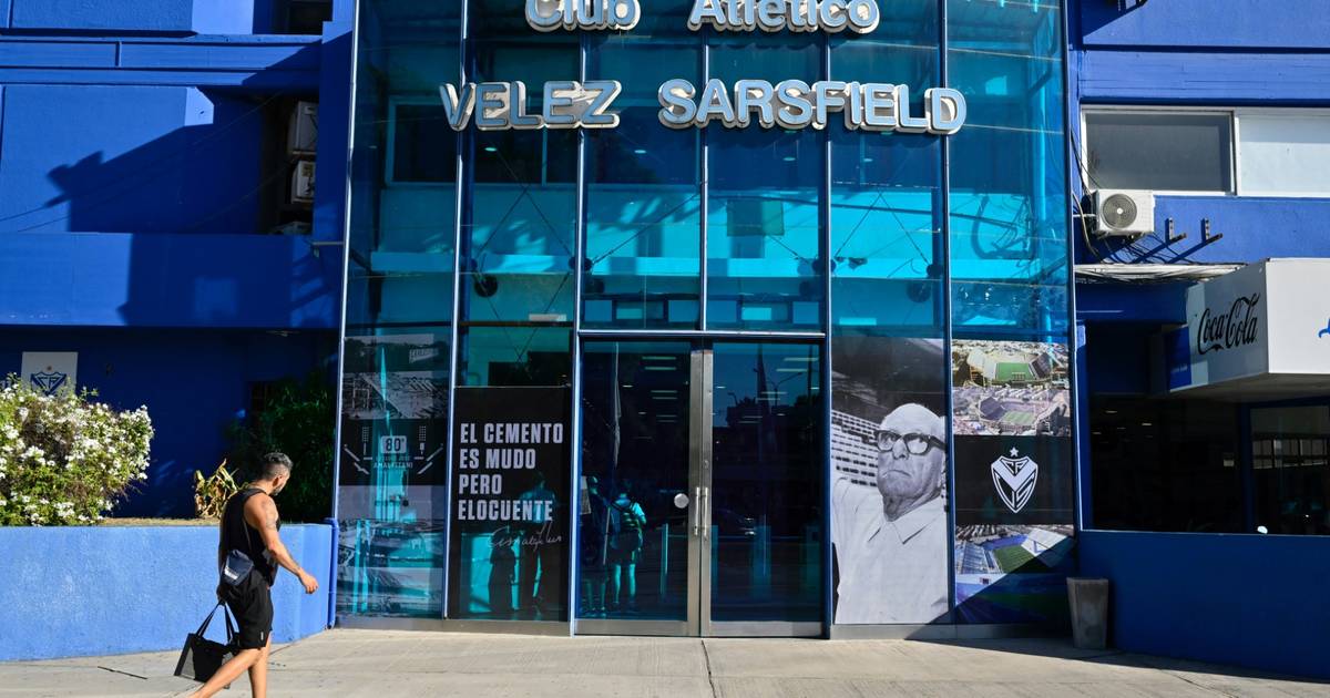 Jugador de Vélez detenido tras acusaciones