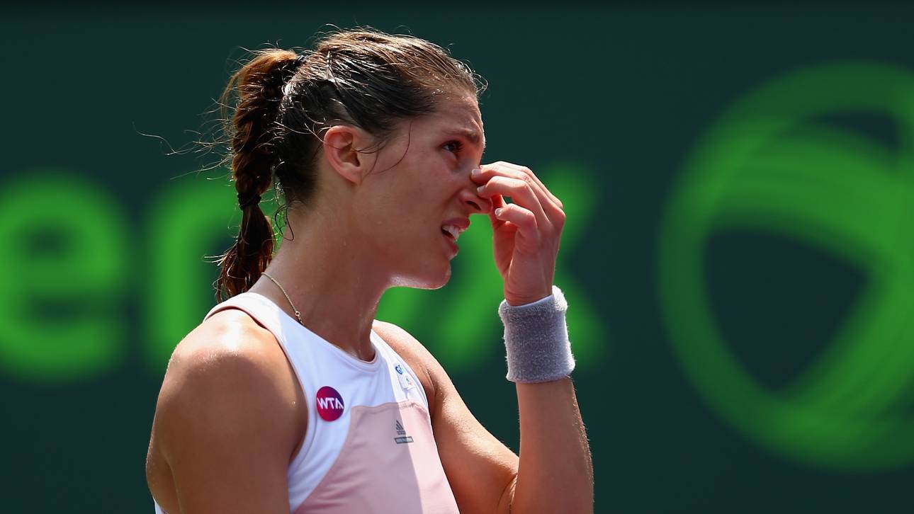 Petkovic und Kerber mit Mühe weiter