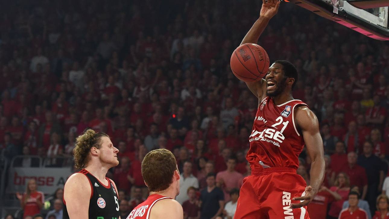 Mbakwe verlässt Brose Baskets