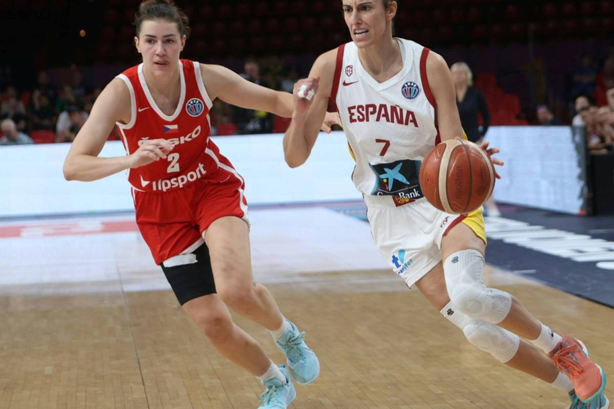 Basketball: Erster EM-Halbfinalist steht fest