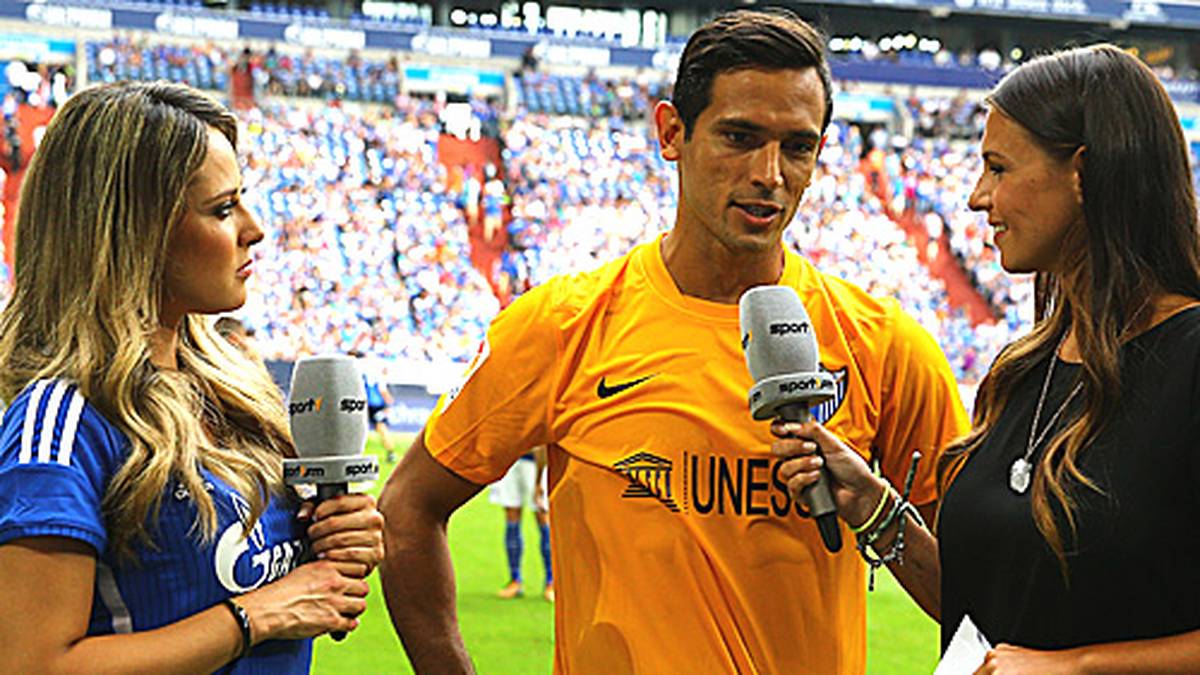 Dabei gibt es dann auch ein Interview mit Ex-Bayern-Stürmer Roque Santa Cruz, jetzt beim FC Malaga 
                  
                  