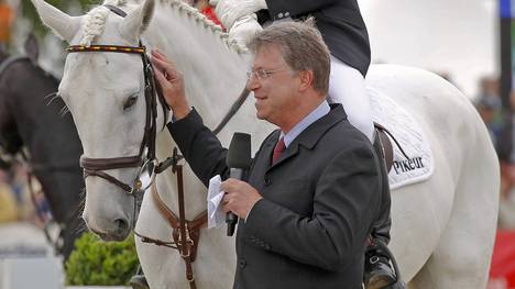 Carsten Sostmeier gilt in Deutschland als die Stimme des Reitsports