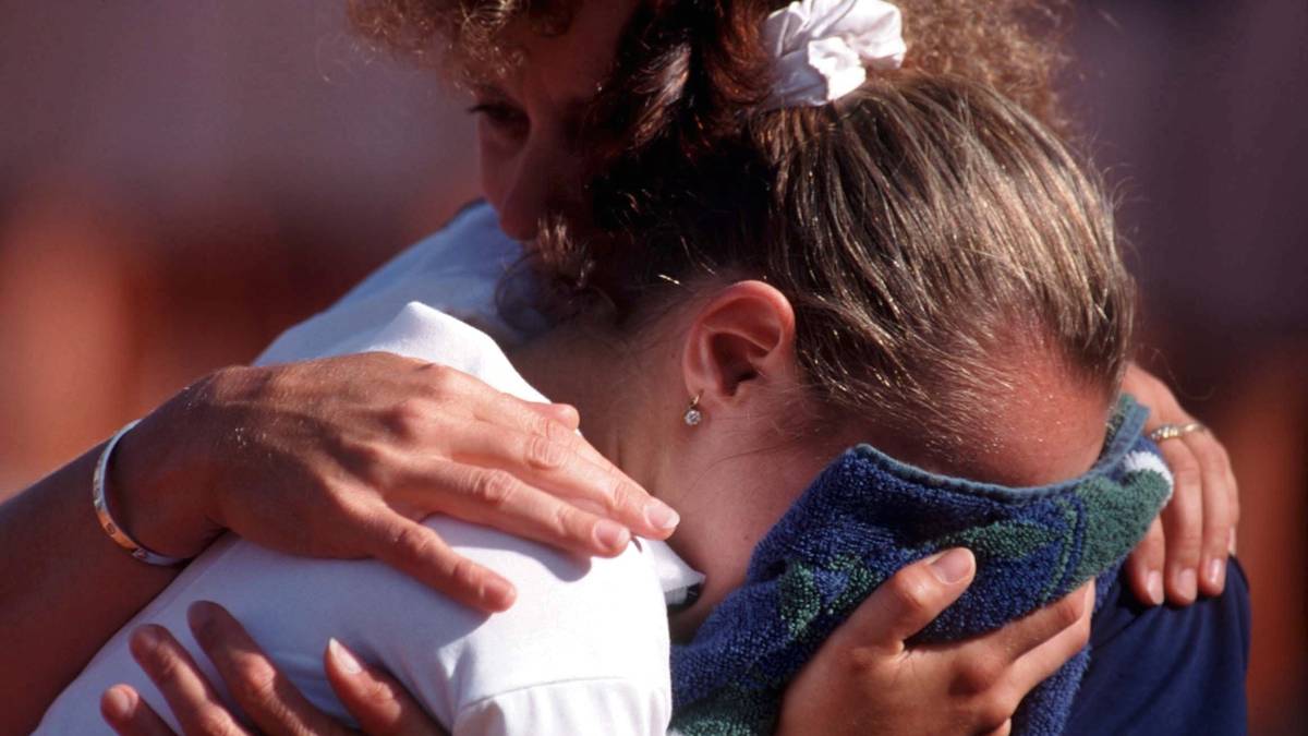 Martina Hingis konnte mit der Niederlage gegen Steffi Graf nicht gut umgehen