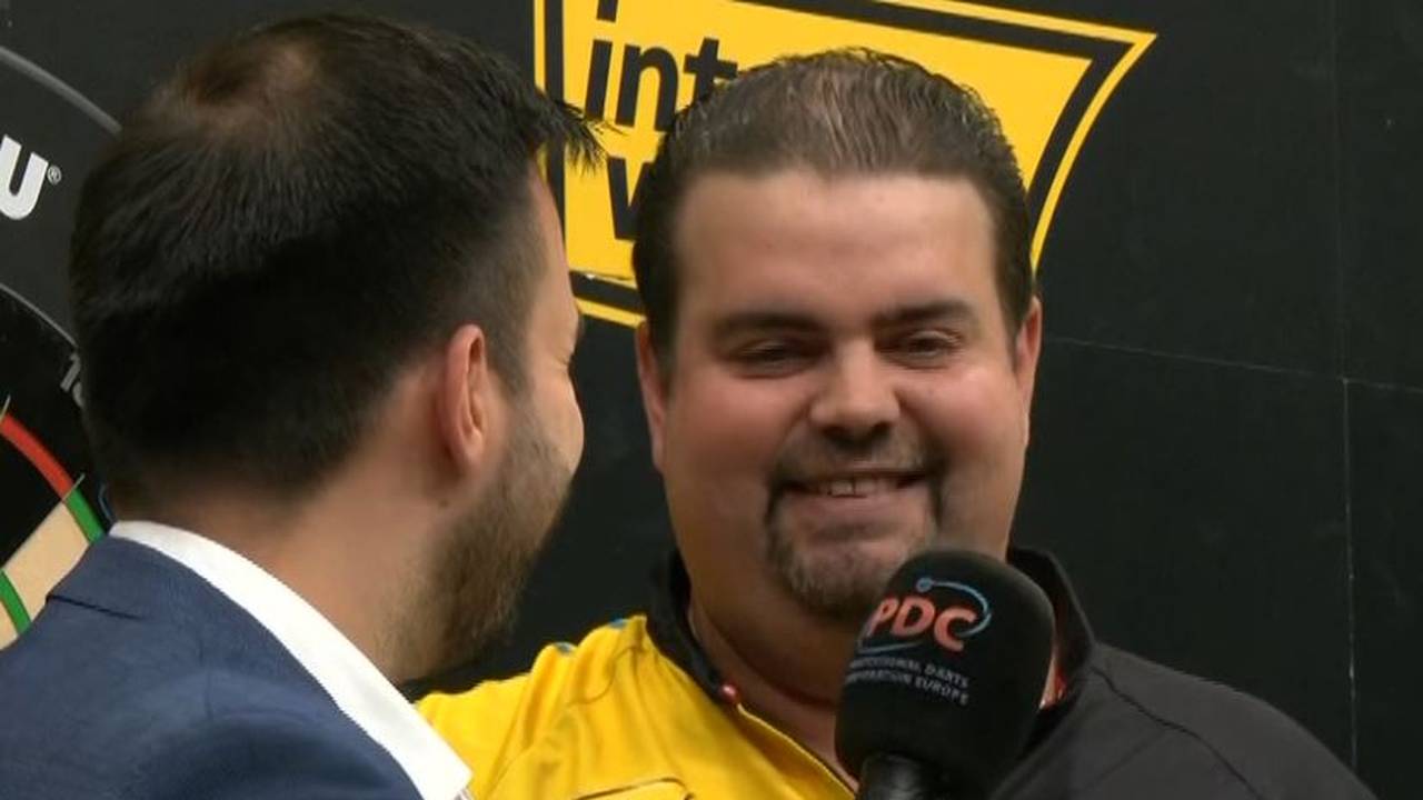 German Darts Champion­ship: Clemens nach Viertelfinal-Einzug im Interview