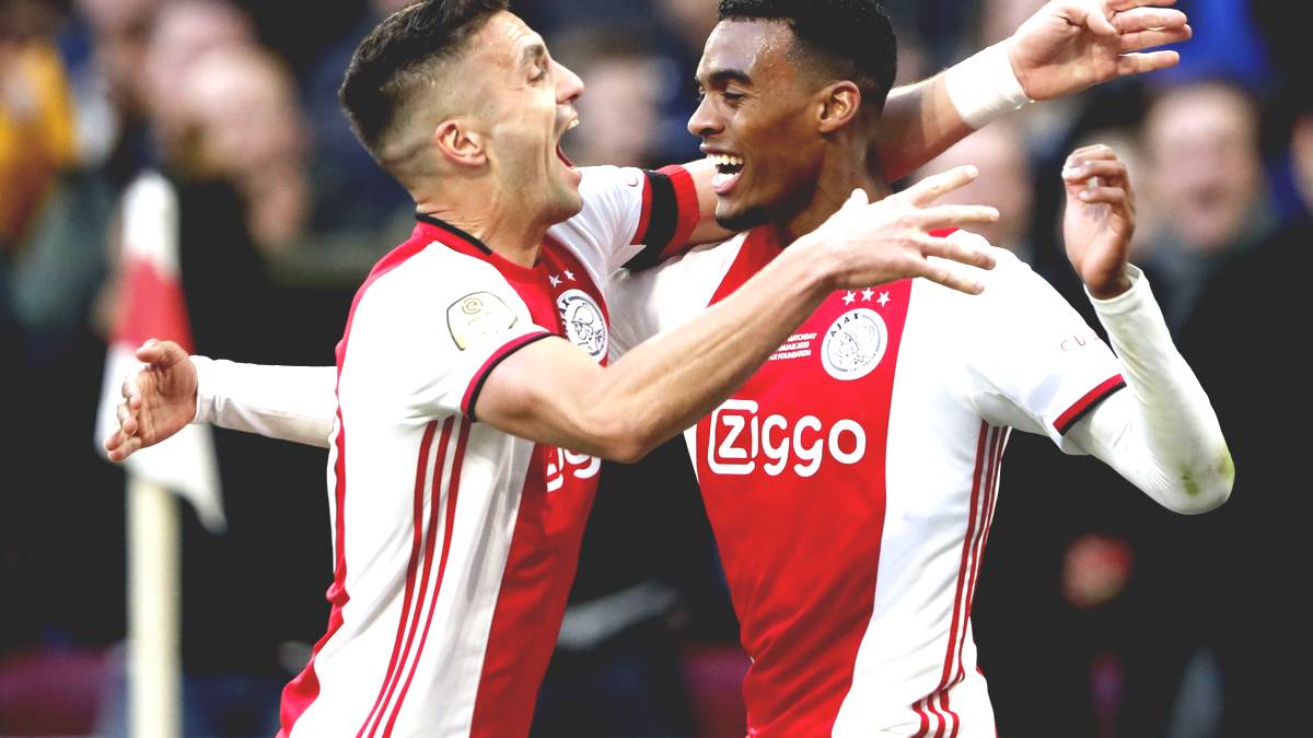 Neuer Pogba? Top-Klubs jagen Mega-Juwel Ryan Gravenberch von Ajax |Transfermarkt