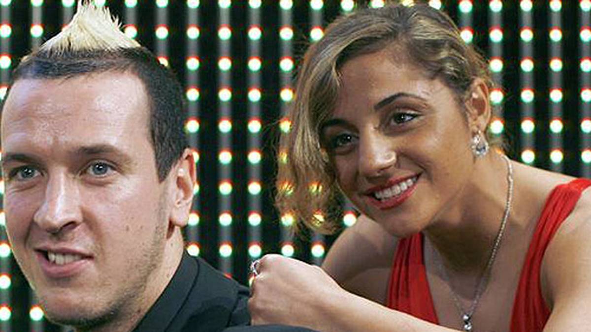 Dafür erhält sie von ihrer Heimatstadt große Wertschätzung. Die Hansestadt hat sie etwa gemeinsam mit Handball-Star Pascal Hens 2007 als "Sportler des Jahres" geehrt  