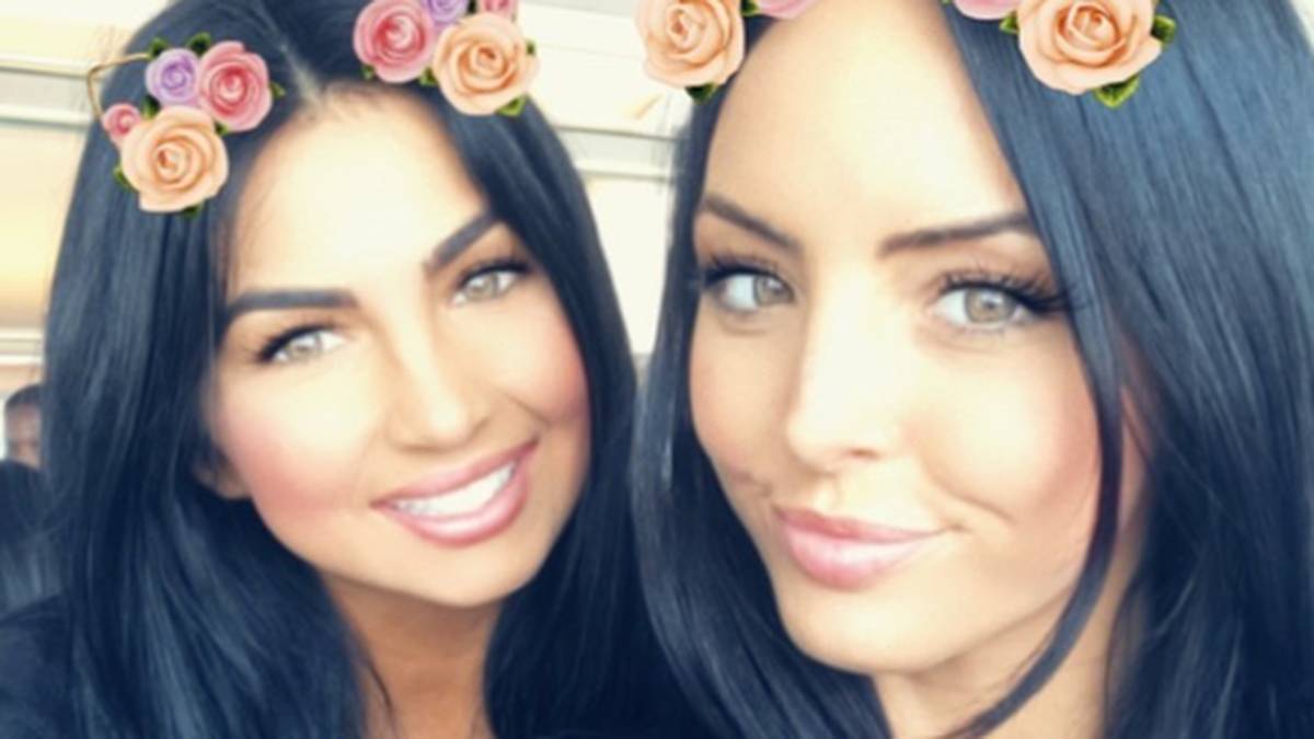 Royce und Kay werden von WWE als unzertrennliches Glamour-Pärchen auf den Spuren der Kardashians inszeniert. Ihre Instagram-Profile hinterlassen den Eindruck, dass sie tatsächlich allerbeste Freundinnen sind - tatsächlich kennen sie sich seit ihrer gemeinsamen Schulzeit