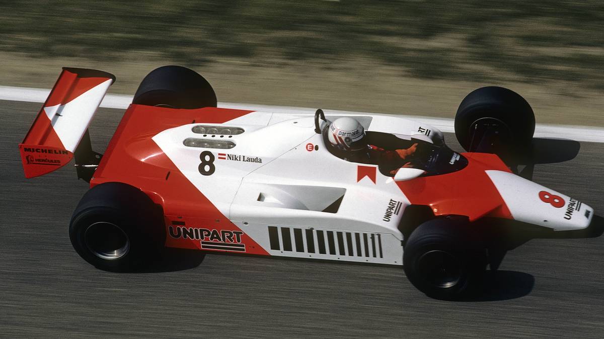 Die Form einer Zigarettenschachtel beim McLaren von Niki Lauda im Jahr 1982 ist nicht nur dem Sponsor geschuldet. Im Jahr zuvor hatten die Engländer das erste Kohlenfaser-Cockpit vorgestellt, das eine flexiblere Gestaltung zuließ