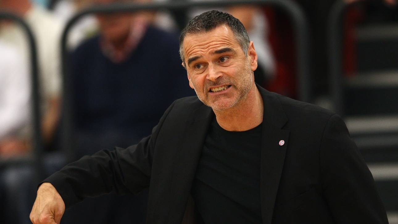 Bauermann zurück bei Krasny Oktjabr