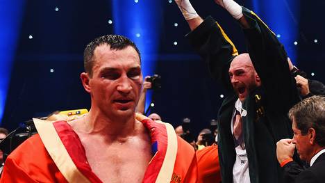 Tyson Fury (r.) besiegte Wladimir Klitschko 2015 nach Punkten