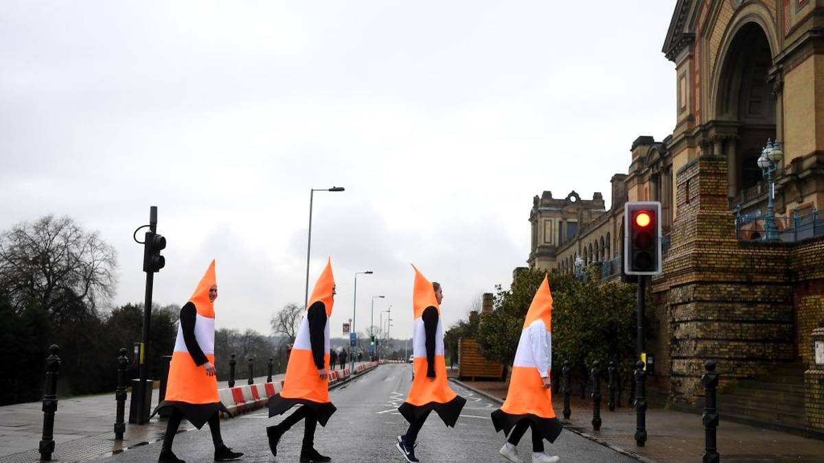 Und wer den Weg zum Ally Pally nicht findet, der folgt am besten diesen Pylonen