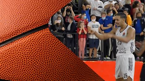 Es lauefn die letzten Sekunden zwischen ASVEL Lyon-Villeurbanne und dem AS Monaco. Das Spiel scheint entschieden, aber dann kommt William Howard...