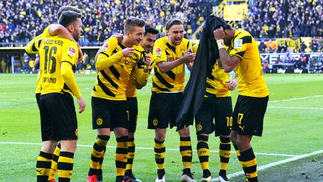 Die Mannschaft von Borussia Dortmund jubelt