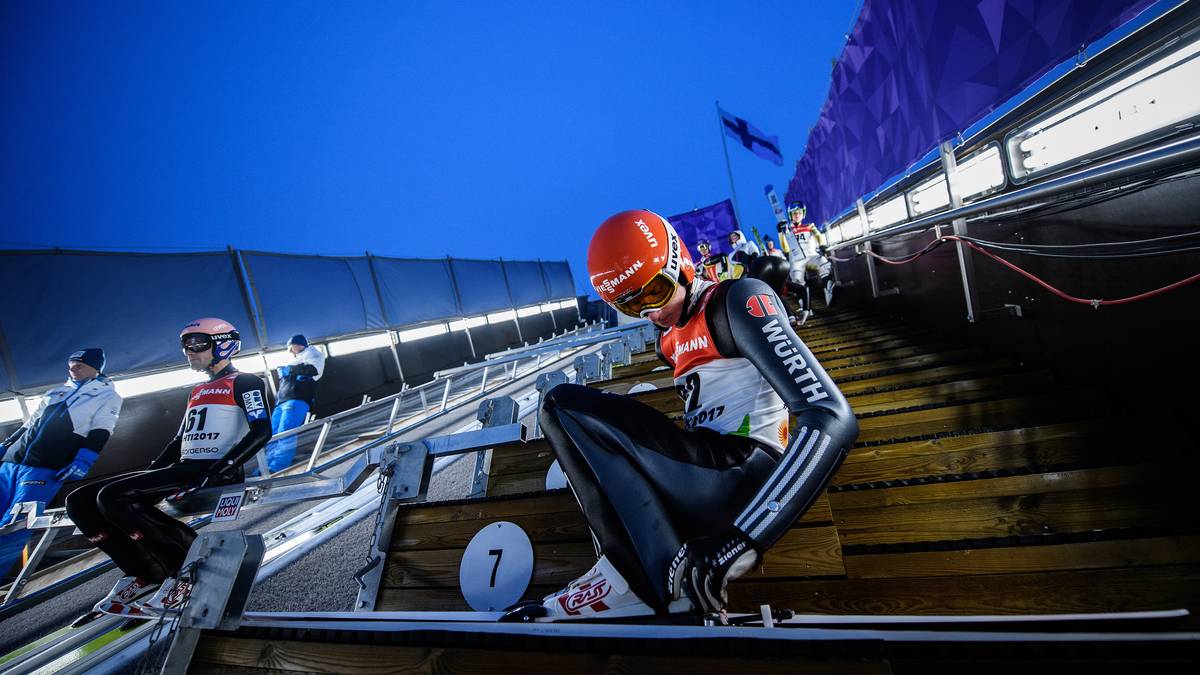 KARL GEIGER: Geiger gehört mit bislang fünf Tournee-Teilnahmen zu den Erfahrerenen im DSV-Team. 2016/17 wurde er immerhin 18. Zuvor hatte der 24-Jährige eher schlechte Erfahrungen gemacht: 2012 und 2013 scheiterte er hauchdünn in der Qualifikation auf seiner Heimschanze in Oberstdorf