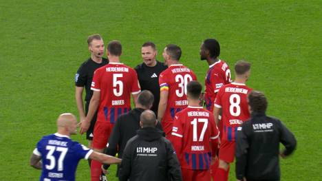 Hertha BSC überzeugt gegen Bundesligist Heidenheim und sieht schon wie der sichere Sieger aus, bis es in der Nachspielzeit doch nochmal heiß wird - und eine Szene für Riesenwirbel sorgt!