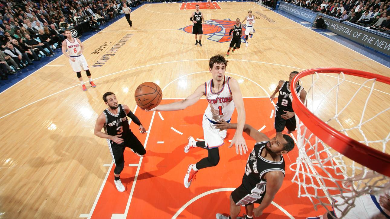 Spurs blamieren sich in New York